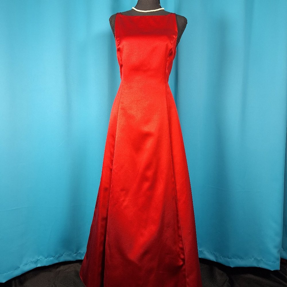 BETSY ADAM FORMAL DRESS RED